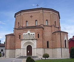 The parish church of San Leonardo