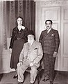 Avec son père Abdülmecit II et son mari Azam Jah (en).