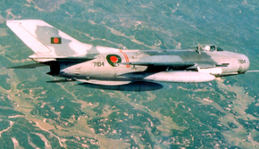 バングラデシュ空軍のMiG-19戦闘機