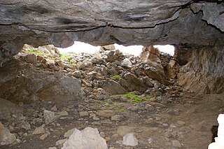 Die Höhle Aspri Petra im Dezember 2019