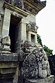 Kepala Kala di Candi Jawi