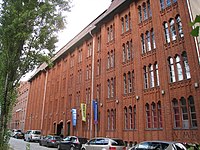 Höhere Fachschule für Textil- und Bekleidungs­industrie Warschauer Platz