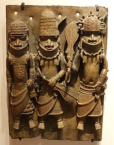 Bronzerelief einer Herrschergruppe aus dem Königreich Benin, 16./17. Jh., Ethnologisches Museum, Berlin