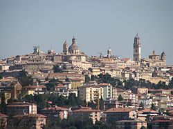 Macerata ê kéng-sek