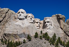 Mount Rushmore detail view (100MP)