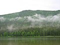 Felhők a tó felett