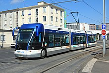 TVR de Caen, équipé d'un pantographe sur la caisse centrale (caisse C).