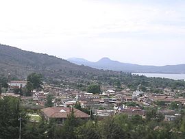 Blick über Tzintzuntzan von Las Yácatas