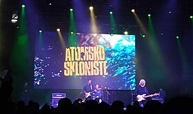 Atomsko Sklonište performing live in Belgrade in 2022, from left to right: Matija Dadić, Erik Vojak, Bruno Langer