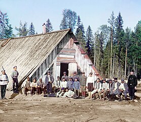 Itävaltalaisia sotavankeja Itä-Karjalassa rakentamassa Muurmannin rataa, 1915.