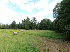 La vallée du Dropt au sud-ouest du lieu-dit le Moulin de Serre.