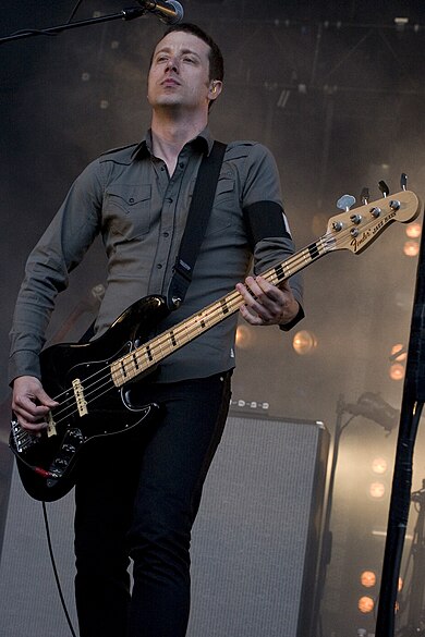 Justin Meldal-Johnsen Santa Barbara, California, 2009.jpg