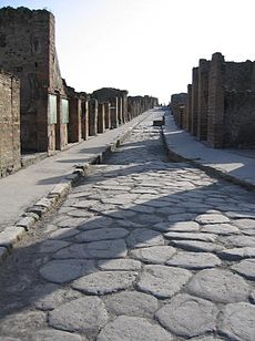 Pompei'de sessiz bir cadde