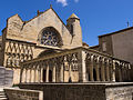 Gothic Iglesia de Santa María la Real located inside the palace, with its cloister.