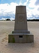 Monument de Souvenir, gemaakt door de beeldend kunstenaars Krijn Christiaansen en Cathelijne Montens op het Hulshorsterzand