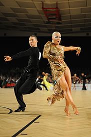 Par saltatorum America Australis ordinem samba in eventu dancesport agunt