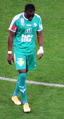 Yeboah con la maglia dello WSG Swarovski Tirol durante un incontro ufficiale nell'ottobre del 2020.