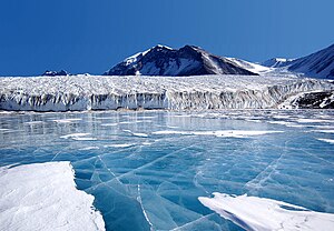 קרחונים באנטארקטיקה.