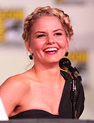 Jennifer Morrison interprète Emma Swan.