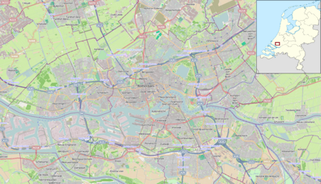 Mapa konturowa Rotterdamu, blisko centrum na dole znajduje się punkt z opisem „Feyenoord”, natomiast blisko centrum na lewo znajduje się punkt z opisem „Sparta”