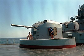 Две установки АК-100 на большом противолодочном корабле «Адмирал Виноградов»