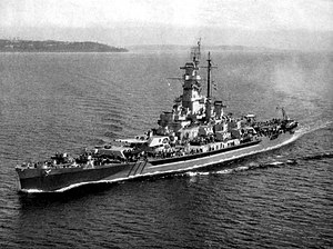 USS Massachusetts (BB-59) di lepas pesisir Point Wilson, 1944