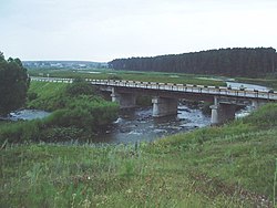 Мост через реку Пышму в районе Белоярского