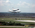 Challenger retornando para o KSC em 16 de Abril de 1983 a bordo do Shuttle Carrier Aircraft.