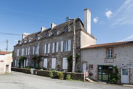 Bâtisse siège de l'ancienne sous-préfecture.