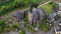 Oberehe, Katholische Kirche und Pfarrhaus