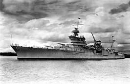 De Indianapolis voor anker in Pearl Harbor in 1937