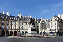 Place des Victoires à Paris.