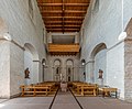 Blick in den Innenraum der Basilika (Taufbecken)