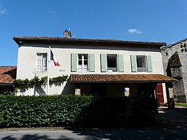 The town hall in Le Bourdeix