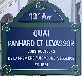 Voir la plaque.