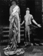 Betty Blythe (la reine de Saba) et Fritz Leiber (le roi Salomon) dans La Reine de Saba (film de 1921).