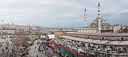 Eminönü Meydanı, Galata Kulesi ve Yeni Cami