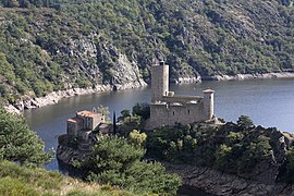 Vista del castiellu de Grangent