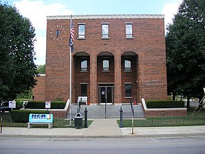 Lee County Courthouse