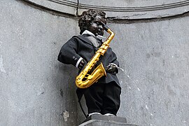 Un saxophone pour Manneken-Pis.