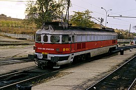 Locomotora de la serie 353.