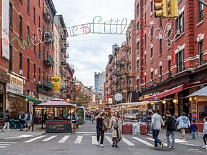 Sign above Mulberry Street at Broome Street