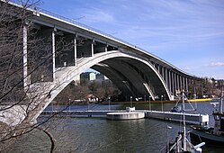 Tranebergsbron 2008, med dagens tre brospann.