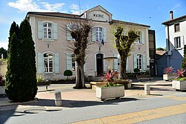 The town hall of Saint-Barthélemy-de-Vals