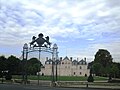 Die Ostfassade des Château de Paris-Jardin.
