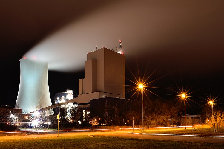 Ростокская теплоэлектростанция ночью
