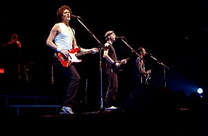 Dire Straits performing in 1985