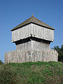 In Teilen rekonstruierter Donjon der Motte