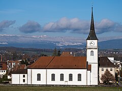 L'église Saint-Didier vue du sud.