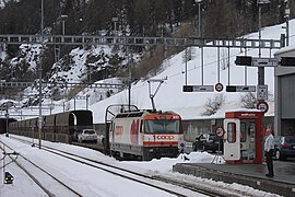 Auffahrt auf den Autozug in Sagliains (2014)